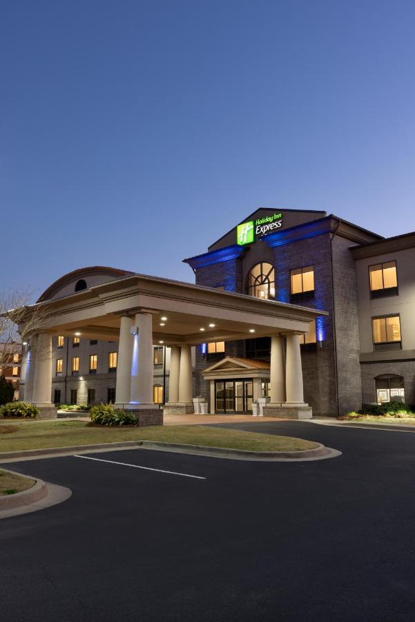 Holiday Inn Express Hotel & Suites Opelika Auburn, An Ihg Hotel Exterior photo